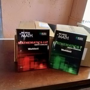 26 октября получены в дар 40 учебников математики на английском языке для лицейских классов. Огромная благодарность организаторам!