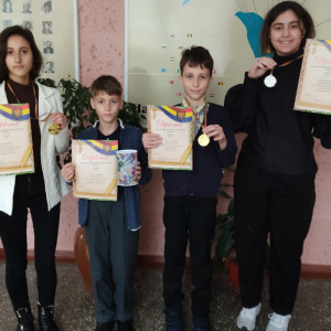 Победители районного конкурса „Toamna în forme și culori”