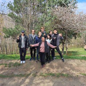 Весенняя уборка лесного массива на Телецентре