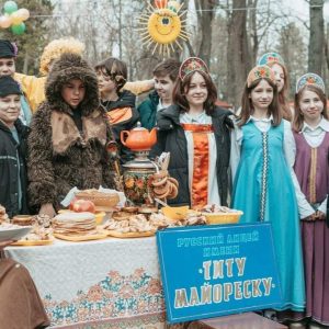 Учащиеся нашего лицея приняли участие в традиционных народных гуляниях, посвященных проводам Масленицы