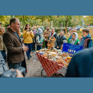 Liceul Teoretic rus “Titu Maiorescu” din sectorul Centru a participat la Festivalul Etniilor, organizat la 12 octombrie 2024 de Primăria municipiului Chișinău